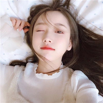 日综票选“男生不能忍的女生行为Top8”，看到第一个拳头都攥紧了，网友：这忍不了...