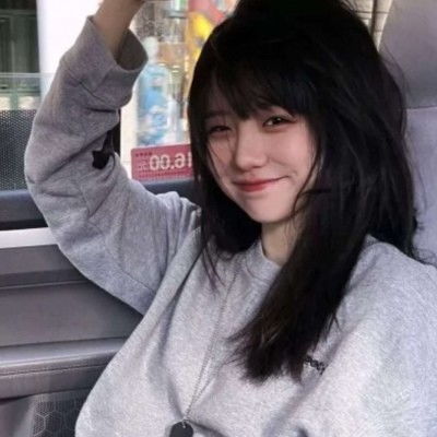 不愧是上海！新春临近，连街头的「蛇蛇」们也这么时尚洋气妩媚动人
