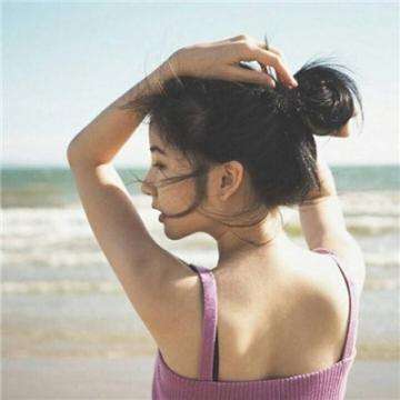 嗓子里面总有痰，痰多吐不完？教你3招，切断“生痰之源”
